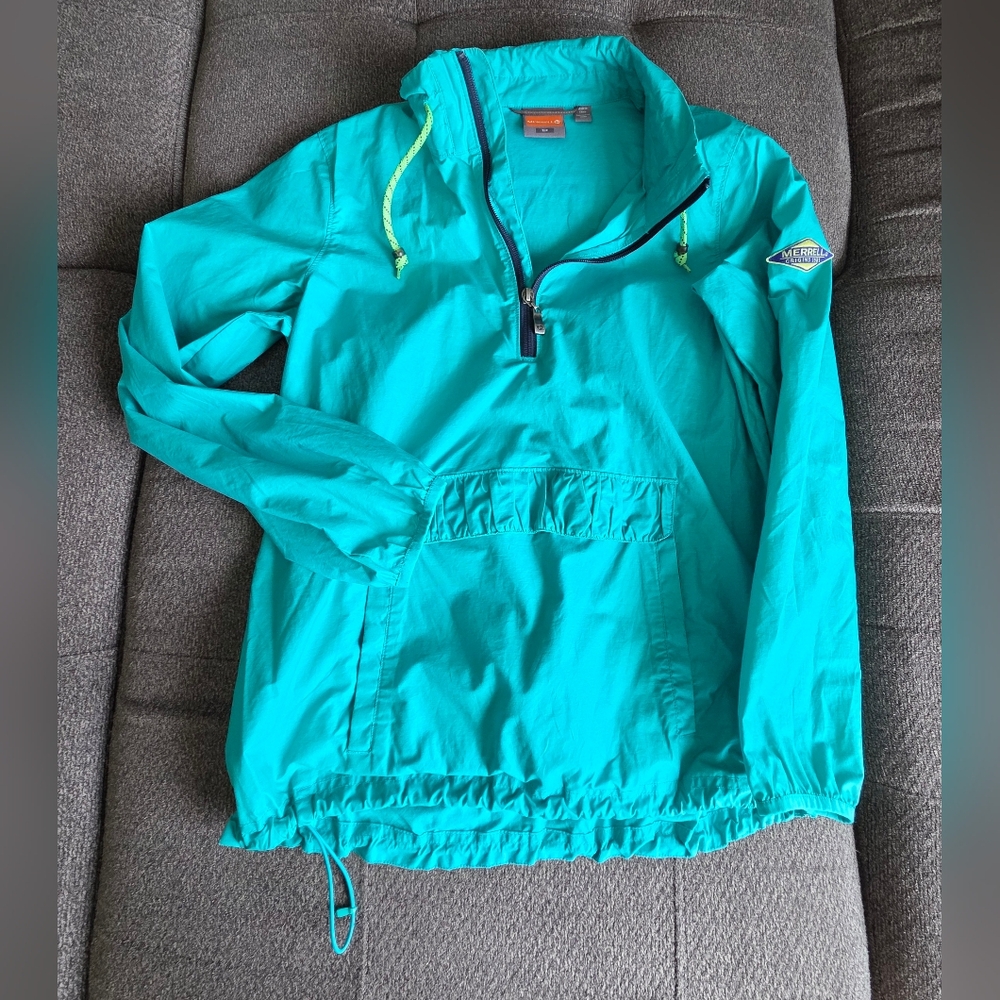 Merrell Hooded Rain Resistant Jacket In Size Small.